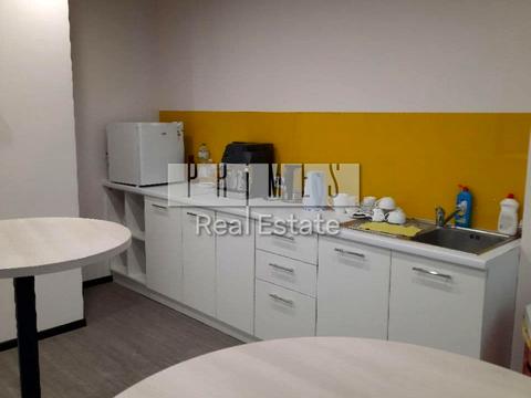 комерційна за адресою Велика Васильківська вул. (Червоноармійська), 100