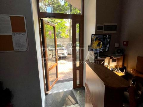 комерційна за адресою Жилянська вул., 97-А