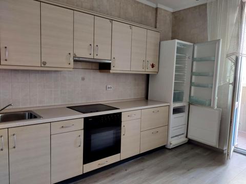 квартира за адресою Салютна вул., 1-Б