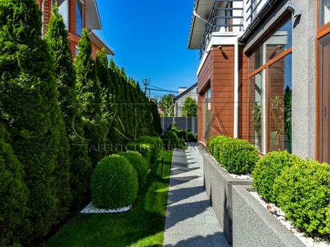 будинок за адресою Ярослава Мудрого вул.