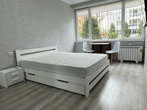 квартира за адресою Джерельна вул., 12