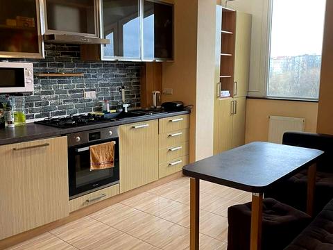 квартира за адресою Надрічна вул., 2