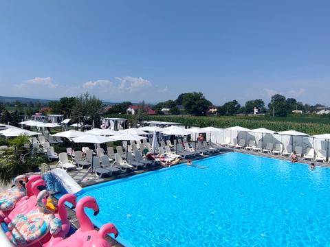 коммерческая по адресу Центральна, 1