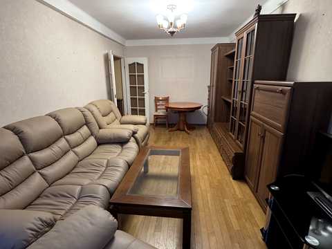 квартира за адресою Дегтярівська вул., 10