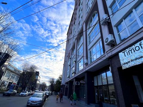 коммерческая по адресу Подільська ул., 58