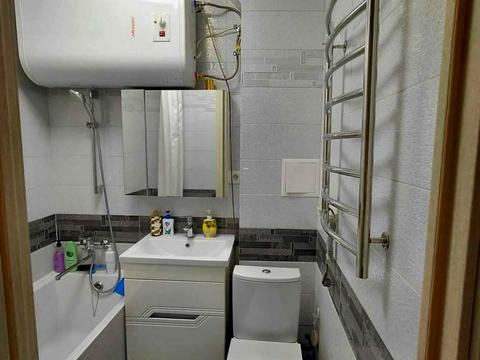 квартира за адресою Космонавтів вул., 18
