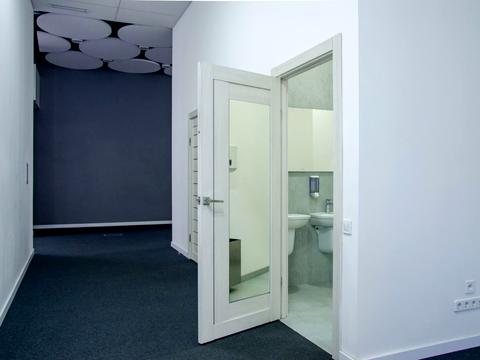 комерційна за адресою Олени Теліги вул., 8