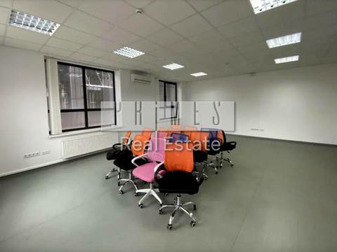 комерційна за адресою Красилівська вул., 5