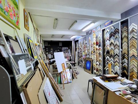 комерційна за адресою Пирогова вул., 2