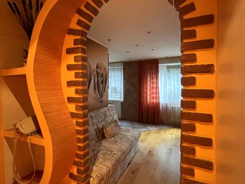 квартира за адресою Амосова вул. (Корчагінців), 5