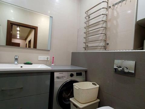 квартира за адресою Академіка Глушкова просп., 9-В
