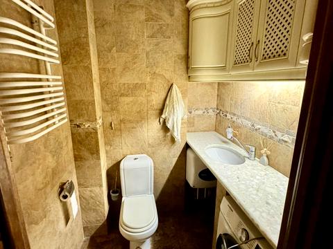 квартира за адресою Київ, В'ячеслава Чорновола вул., 20