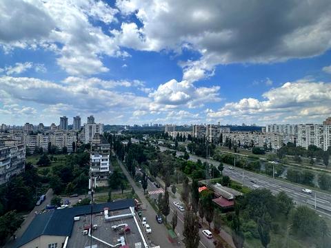 квартира за адресою Івана Миколайчука вул. (Серафимовича), 17