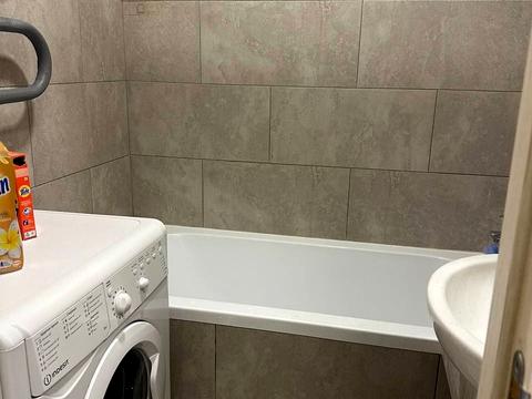 кімната за адресою Наукова вул., 52