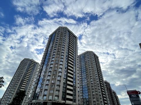 квартира за адресою В'ячеслава Чорновола вул., 15