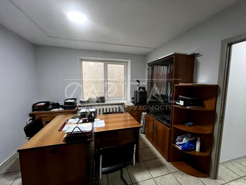 комерційна за адресою Антоновича вул. (Горького), 91