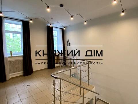 комерційна за адресою Спаська вул., 24/15