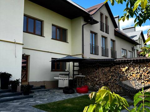 дом по адресу Лесі Українки, 64