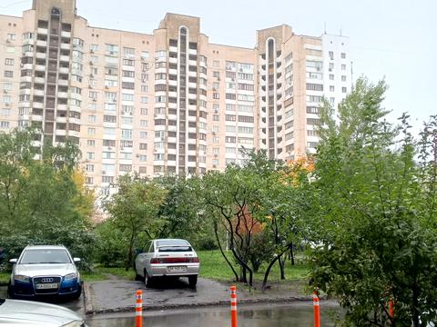 квартира по адресу Драгоманова ул., 44-А