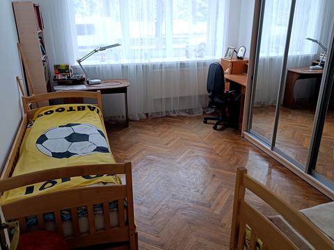 квартира за адресою Мельника, 14а