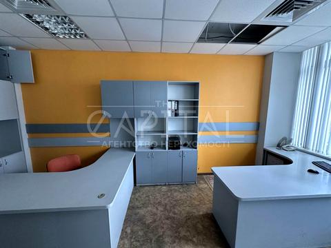 комерційна за адресою Кудрявський узвіз, 7
