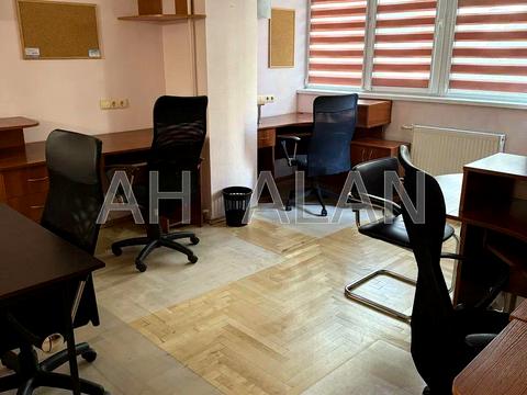 коммерческая по адресу Антоновича ул. (Горького), 90-92