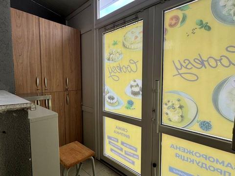 комерційна за адресою Тернопільська вул., 21б