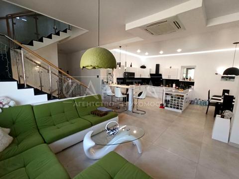 будинок за адресою Відродження вул.