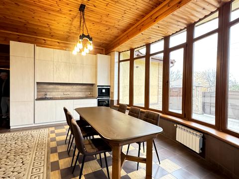 будинок за адресою Ушакова