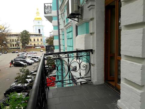квартира за адресою Десятинна вул., 1/3