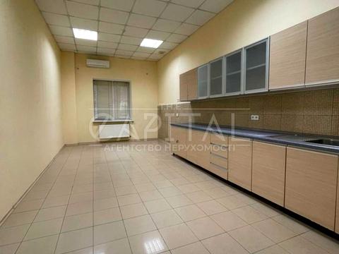 комерційна за адресою Хорива пров., 37