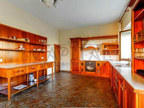 будинок за адресою Виноградна, 1