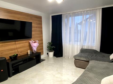 будинок за адресою Леоніда Каденюка