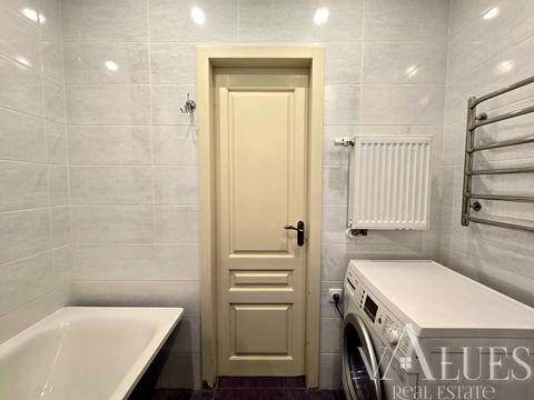 квартира за адресою Анни Ахматової вул., 22