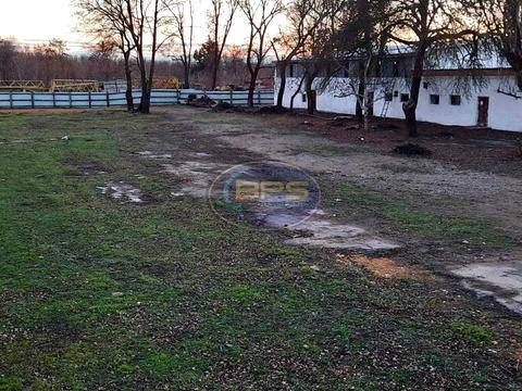 комерційна за адресою Паркова вул., 32