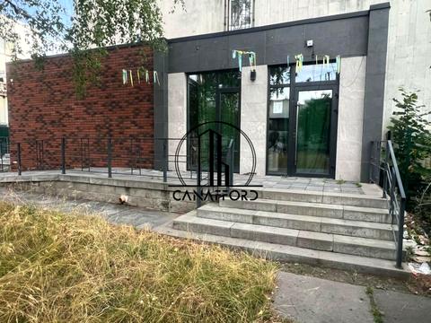 комерційна за адресою Вікентія Беретті вул., 4