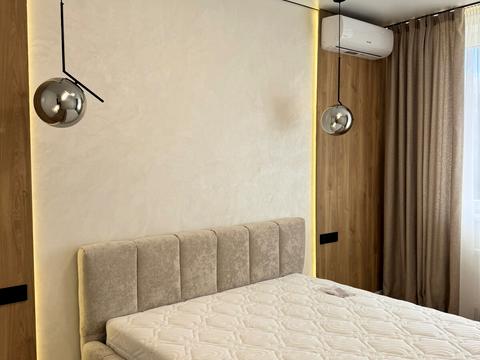 квартира за адресою Молодіжна вул., 10