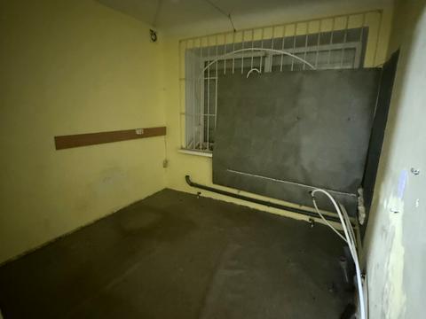 коммерческая по адресу Камянская ул., 32