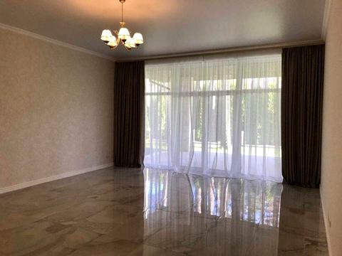 будинок за адресою Вишнева вул.