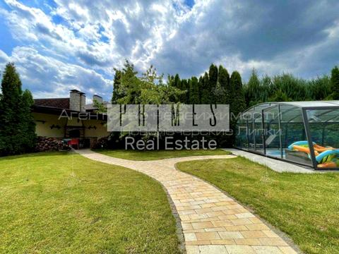 будинок за адресою Центральна вул.