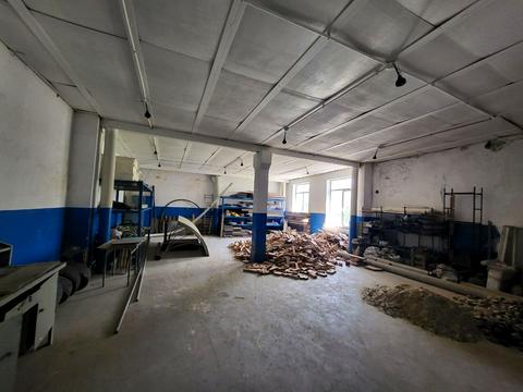 комерційна за адресою Вітовського, 36