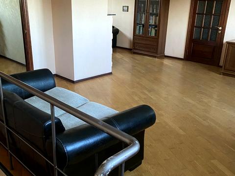 квартира за адресою Утьосова вул., 14
