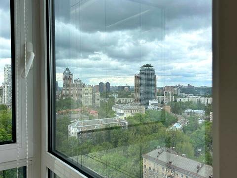 комерційна за адресою Кловський узвіз (Кловський), 7