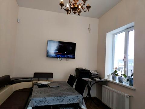 будинок за адресою Шкільна