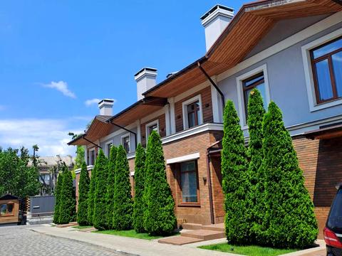 дом по адресу Сергея Подолинского ул. (Благоєва)