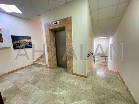 комерційна за адресою Крутий узвіз, 7
