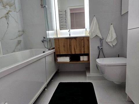 квартира по адресу Ревуцкого ул., 40-В