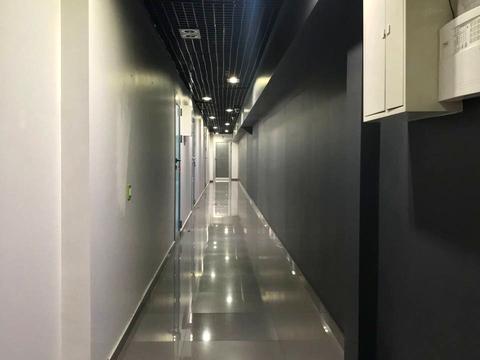 комерційна за адресою Мечникова вул. (Кловський), 18