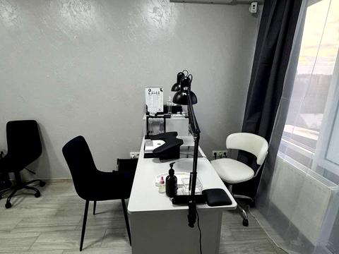 комерційна за адресою Рівненська вул., 5-A