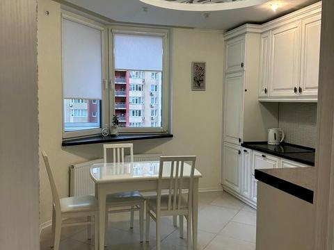 квартира за адресою Василя Симоненка вул., 5-А